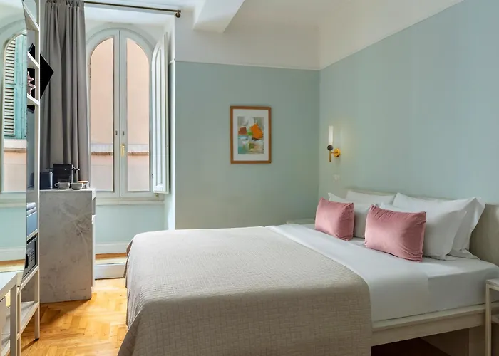 Otel Numa Portico 4*