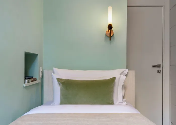 Hotel Numa Portico 4*