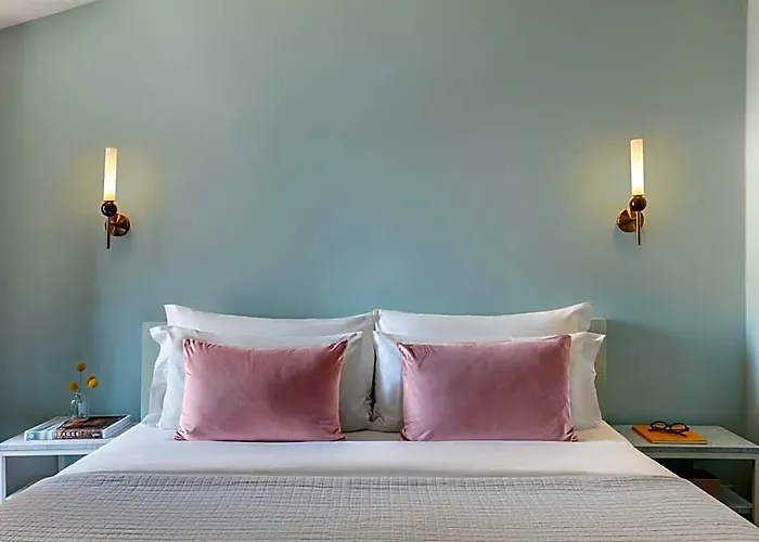 Hotel Numa Portico 4*