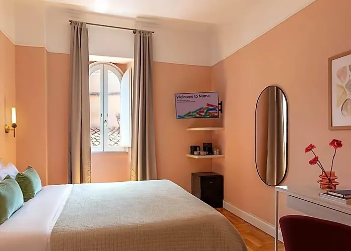 Hotel Numa Portico